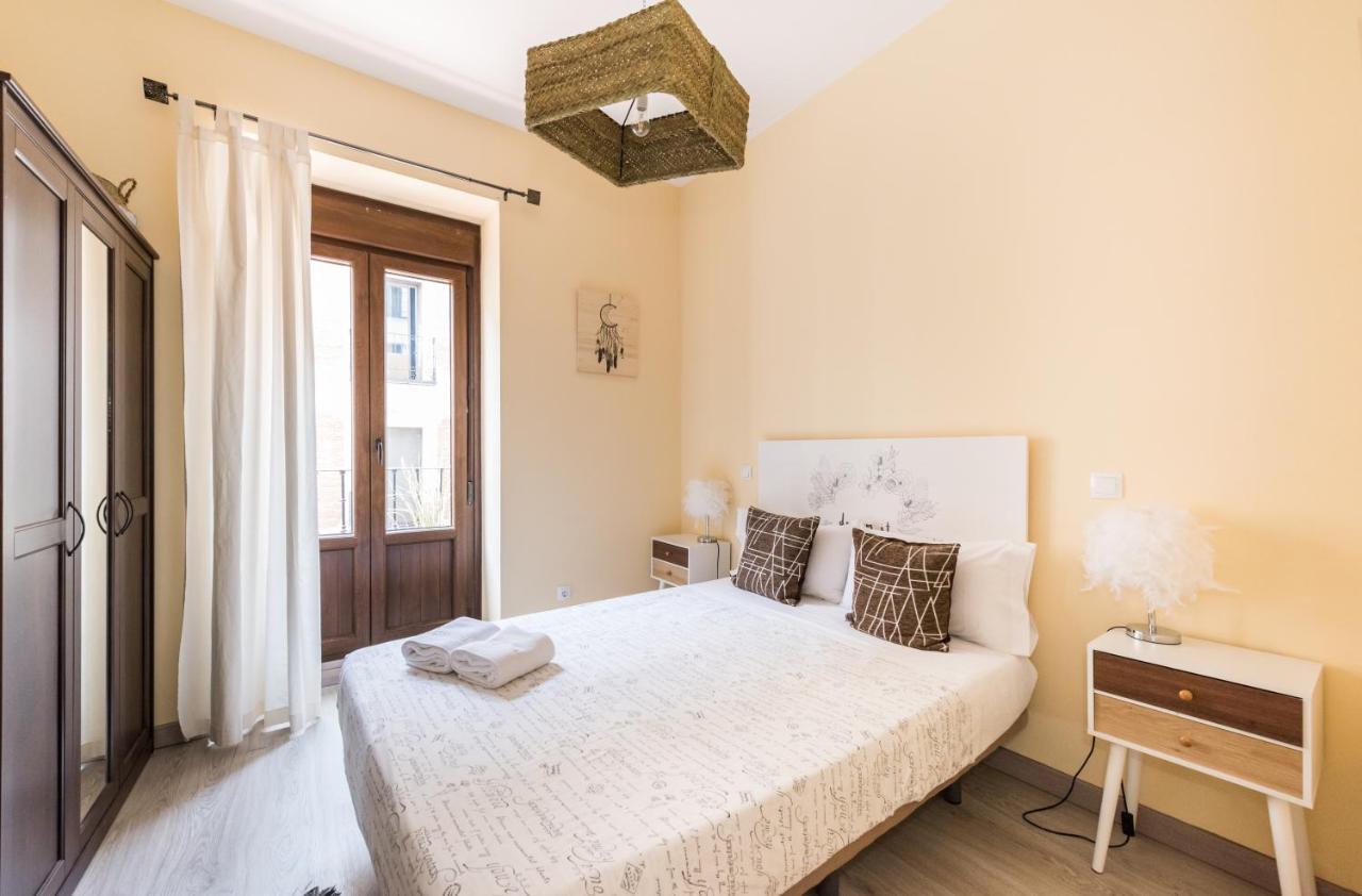 La Casa De Miguel Servet Madryt Zewnętrze zdjęcie